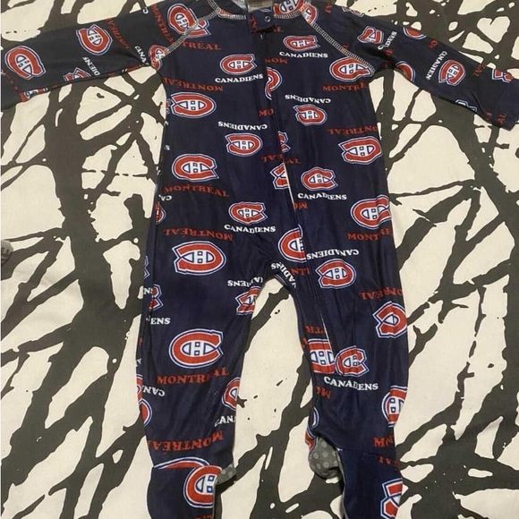 Montreal Canadiens Pyjamas - Picture 3 of 5